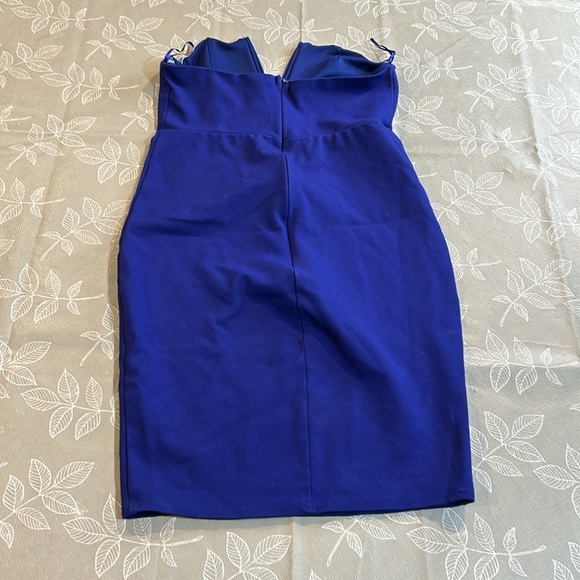 Ladies Alythea Strapless Dress. - Picture 3 of 7